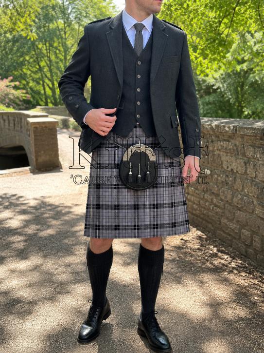 Kilt for Men Snow Tartan